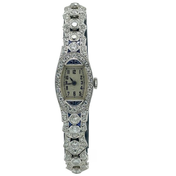 OMEGA VINTEGE DAME PLATINE 950 ET OR GRIS 18K SERTIE D'ENVIRON 7 CTS DE DIAMANTS ET SAPHIR 14X29MM – Image 10