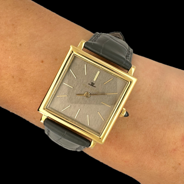 MONTRE JAEGER-LECOULTRE VINTAGE COCKTAIL WATCH CARRÉ OR 750 – Image 5